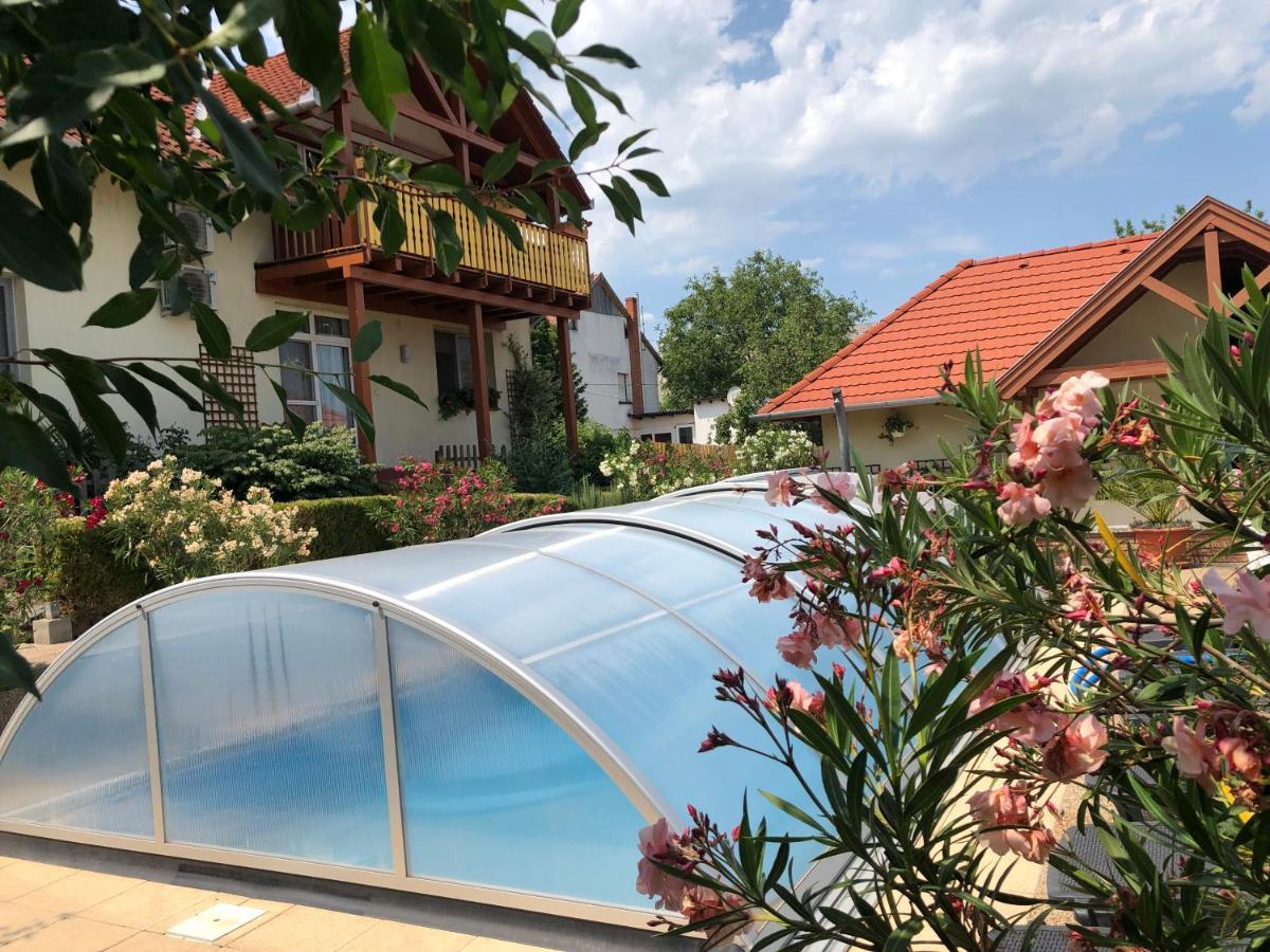 Haus Marika Otel Siofok Dış mekan fotoğraf