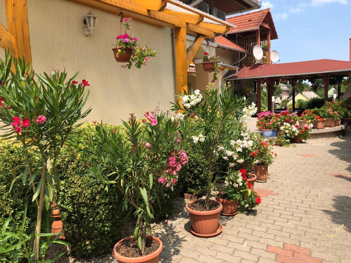 Haus Marika Otel Siofok Dış mekan fotoğraf