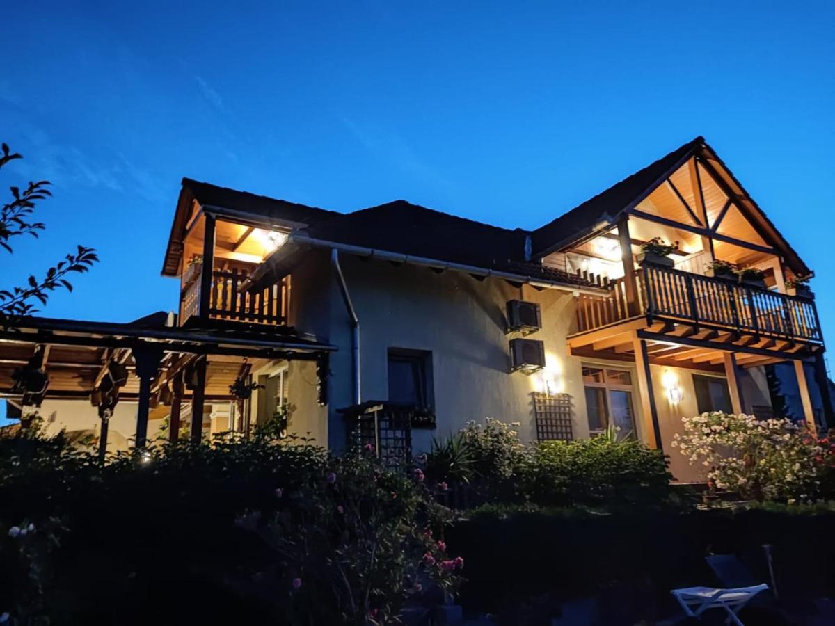 Haus Marika Otel Siofok Dış mekan fotoğraf