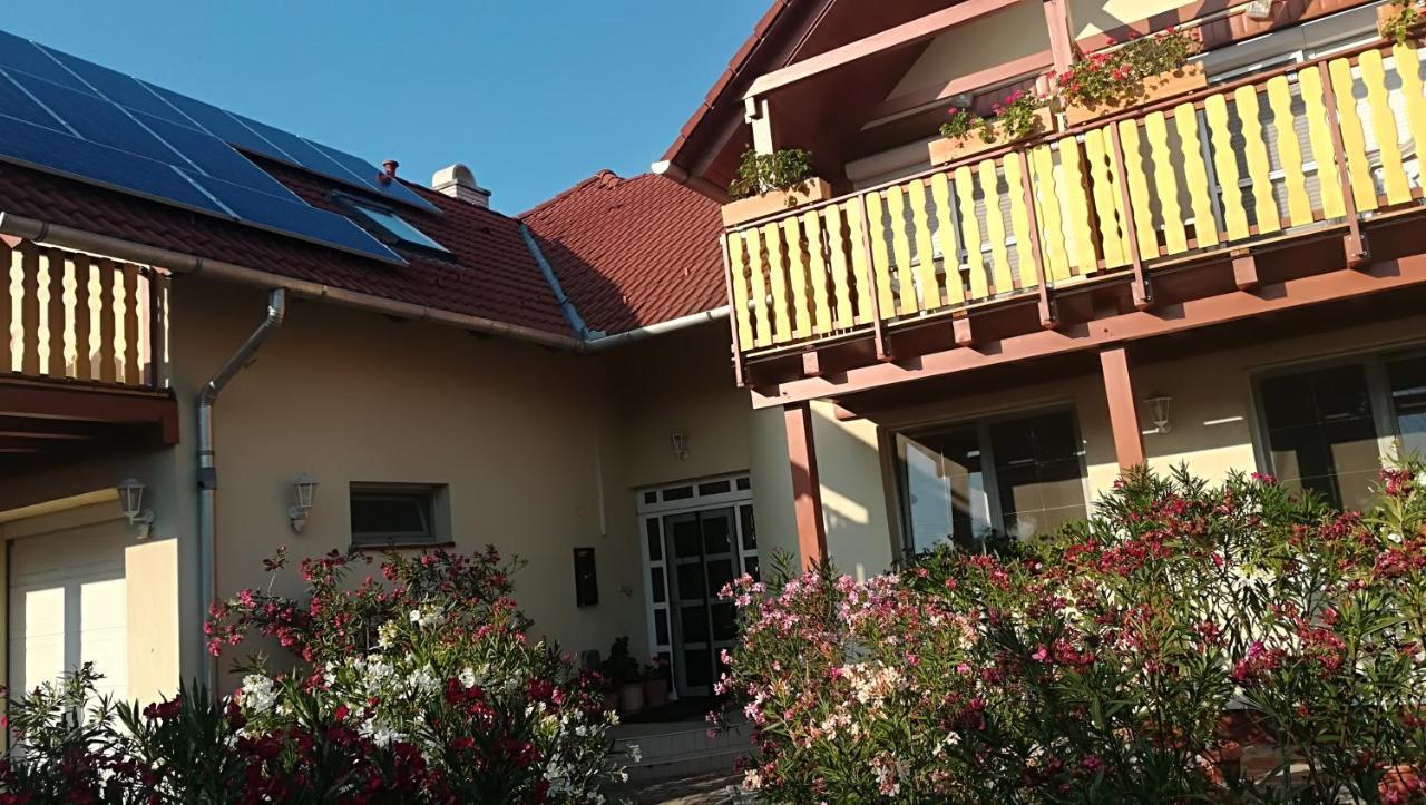 Haus Marika Otel Siofok Dış mekan fotoğraf
